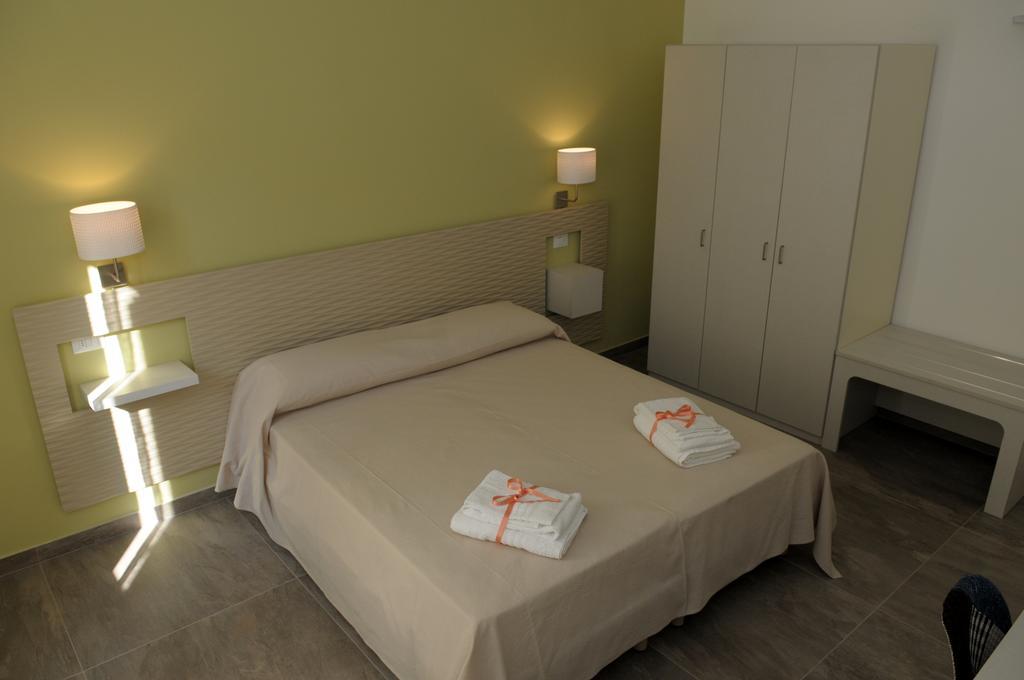 Della Torre Rooms Lecce Exterior foto